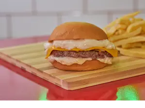 La Spoiler c/toppings de 3 Tomates Nueva Córdoba