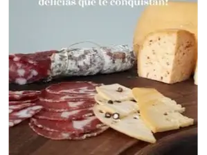 6 salchichas+ 6 panes de viena de Almacén Regional Los Naranjos