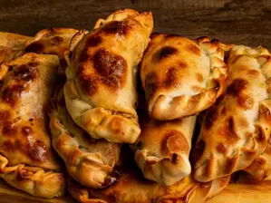 12 EMPANADAS BONDIOLA DEMENUZADA ARTESANAL de ARTENPIZZA