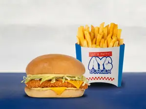 KENTUCKY (Pollo) + PAPAS de AYG Burger, Villa Constitución.