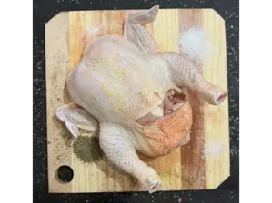 Pollo entero x kg de Bazar de carnes