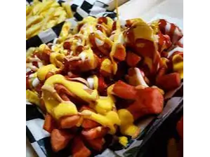 SALCHICHAS ENVUELTAS Y PAPAS de BIG'S FRIES