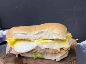 LOMO ESPECIAL Cba. de BLEND BURGUER