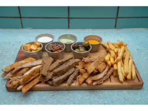 PICADA DE LA CASA VEGETARIANA PARA 3 de BULLANGA MILANGA CABA