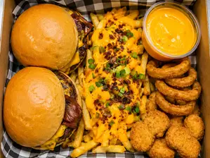 BOX GULERO X2 🍔🍔 de Burger's20 (20 de junio)