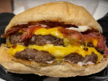 Producto de LA JEFA BURGERS