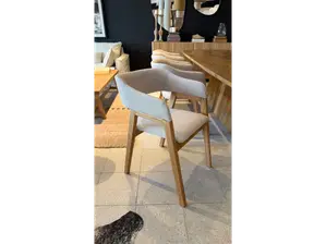 Silla Oslo con apoyabrazos de Castiza