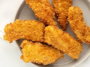 Bastones de pollos rebozados de Ce Cocina