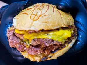 CHEESE BURGER de CHILL FOOD