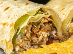 Wrap pollo crispy de Combi Manantiales