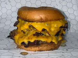 Cheese Burger de cuarto de milla burgers