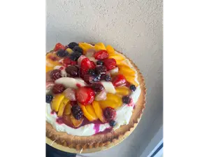 Tarta de frutas con crema chantilly de Delicias MerMer