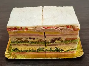 02 - Jamon cocido, queso y manteca x 3 de Delizzia
