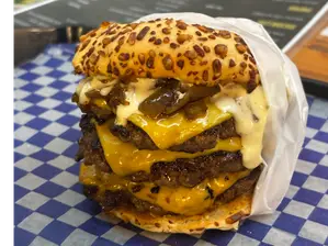 MegaBurger de Distrito Burger