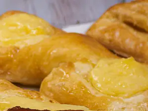 Factura con crema de Dozen Sin Tacc