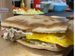 LOMO TRADICIONAL C/ PAPAS de El Burgón
