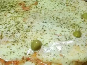 PIZZA DOBLE MUZZARELLA de El rey de la pizza