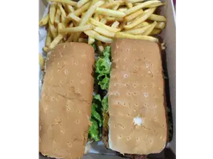 Lomito especial + porción de papas fritas de Elcarrodelaplaza