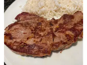Milanesa de carne napolitana con acompañamiento de Eulalia Viandas