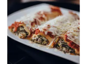 CANELON por unidad con salsa y queso de FABIMAR - Barrio Jardín