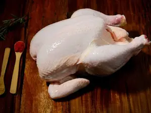 POLLO ENTERO X KG de Frigorifico Argentino