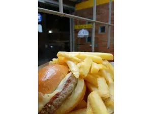 HAMBURGUESA SIMPLE de Felix