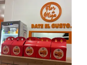CAJITA FELIZ de Flor de miga Renault