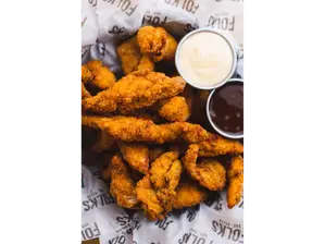 PAPAS CON CHEDDAR de Folks Resto