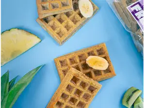 WAFFLES DE BANANA Y AVENA de FRESKIKIDS