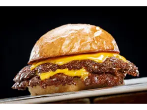 Cheeseburger Doble de Frytki Monte Grande