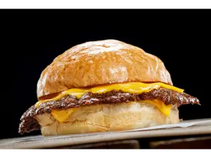 Cheeseburger Simple de Frytki Monte Grande
