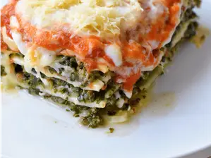 Lasagna de verdura y carne con salsa mixta de Goodway
