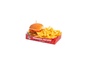Hamburguesa 200gr con papas fritas y gaseosa. de Nueva Córdoba.