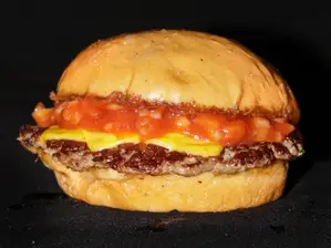 Cuarto de GURÚ de GURÚ BURGUER Truck (Takeaway y jardín)