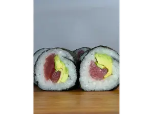 Akai roll de haruosushi