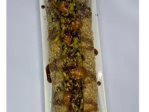 Dog roll de salmón de haruosushi