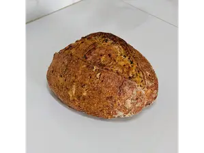 Hogaza de pesto rojo de HogaMicropanaderia