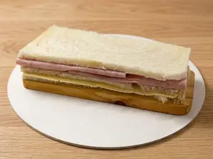 Jamón y verdura x3 de Karim Saavedra