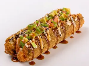 Dog Roll de Salmon Rosado de Kokoro Sushi & Experiencias