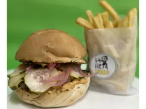Fresh Burger DOBLE de La cripta burger Cofico