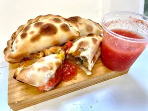 Empanada de jamón y muzza de La meca ruta 20