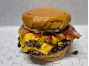Cheeseburger de Leos smash burger