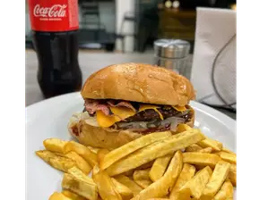 Americana de Lomito Cordobes