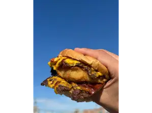 Hiroshima de Lucky Burger