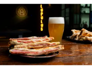Carlitos de jamón y queso de Lupulus Rondeau