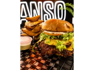 Hambuguesa Completa de MANSO