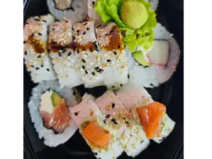 14 Piezas de Mia Sushi Capilla
