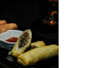 Empanaditas Chinas de Carne de MOMENTO FUSION