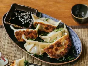 Gyozas combinadas de Nakama ramen
