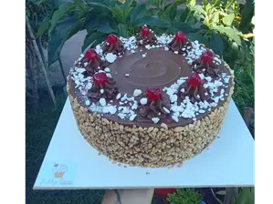 Pastel de CUMPLEAÑOS BÁSICA de Noe Honeker DIVINE CAKE
